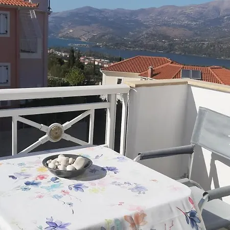 Theasis House Διαμέρισμα Χελμάτα